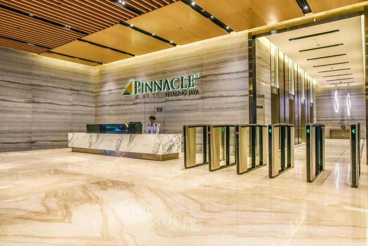 Netflix-Pinnacle Pj, Fantastic City View, 1-6 Guests Designed Duplex Home By Flexihome-My 페탈링자야 외부 사진