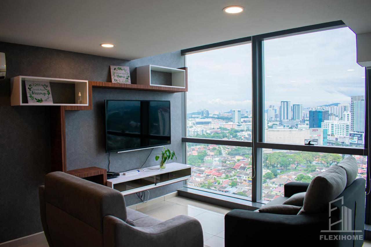 Netflix-Pinnacle Pj, Fantastic City View, 1-6 Guests Designed Duplex Home By Flexihome-My 페탈링자야 외부 사진